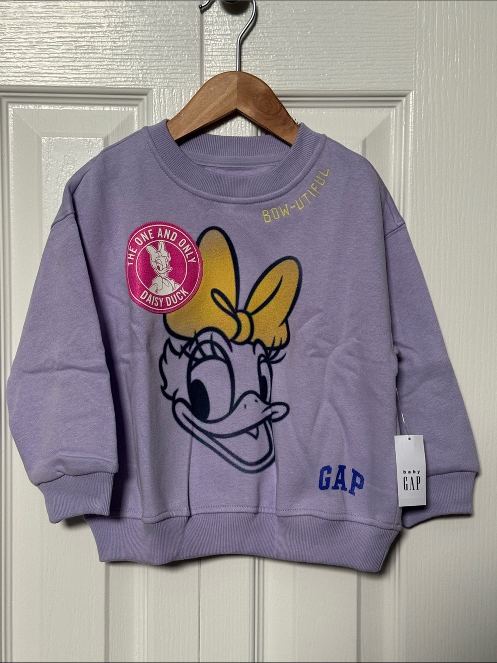 Gap Daisy Duck crew neck